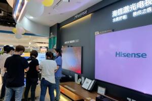 《3年进击500亿,苏宁易购和海信的新版老友记》